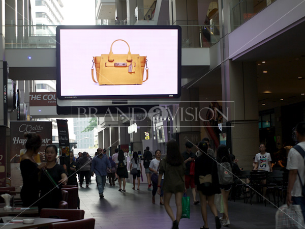 Coach (Led Screen)