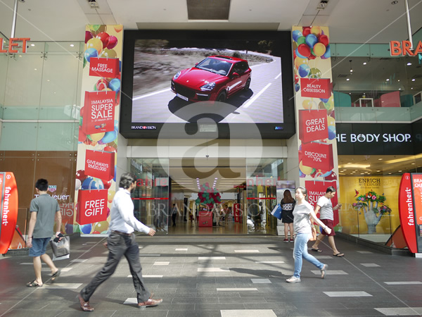 Porsche (F88 Outdoor Led Screen)